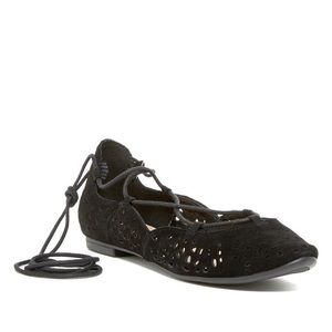Nine West Zavanna Lace-up Eyelet Flats
